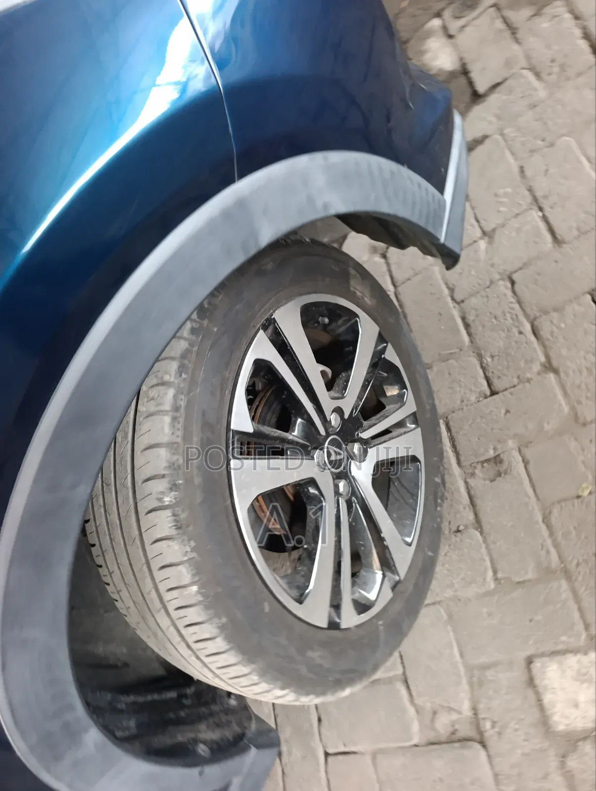 Daihatsu Rocky 2019 Blue