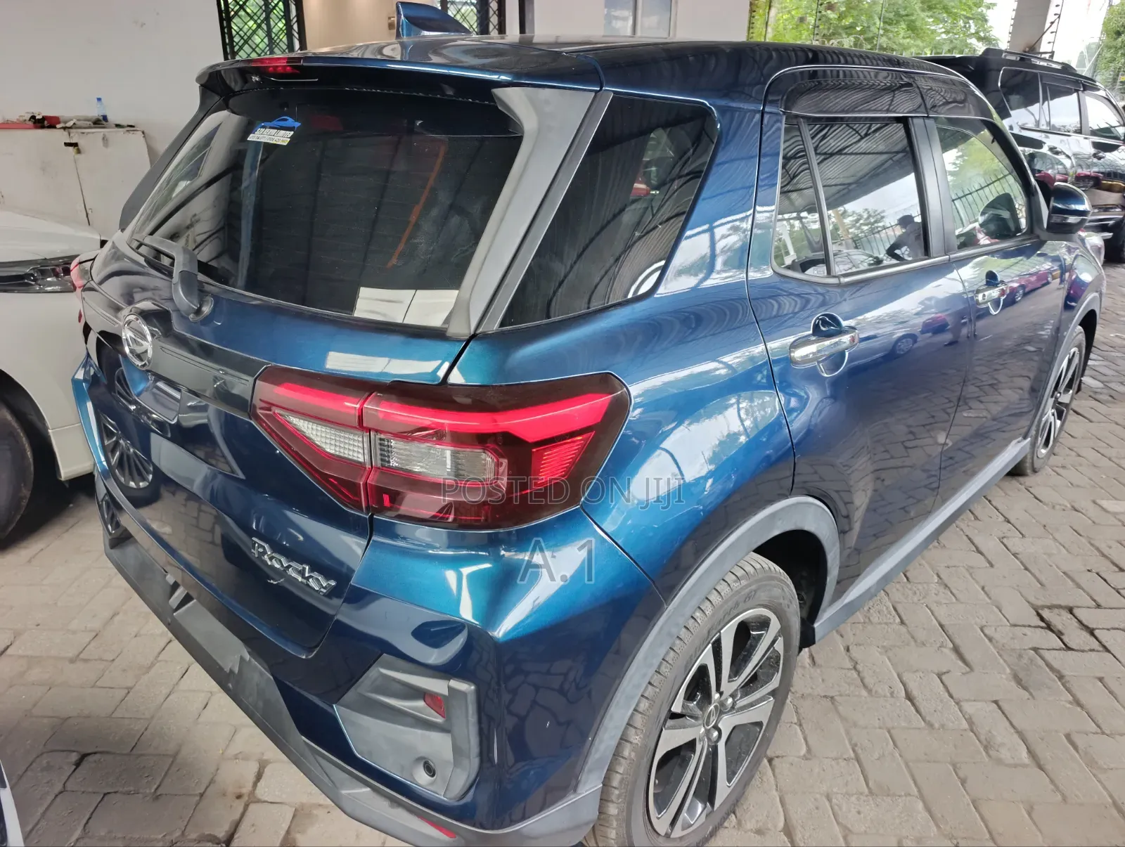 Daihatsu Rocky 2019 Blue