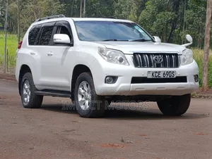 Toyota Land Cruiser Prado 2012 White
