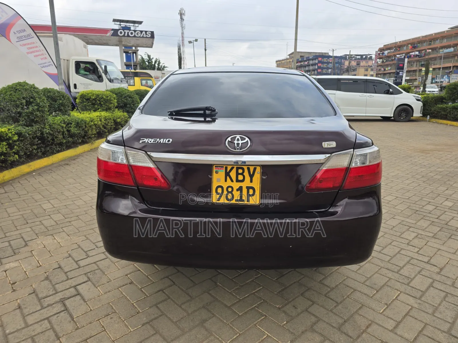 Toyota Premio 2007 Red