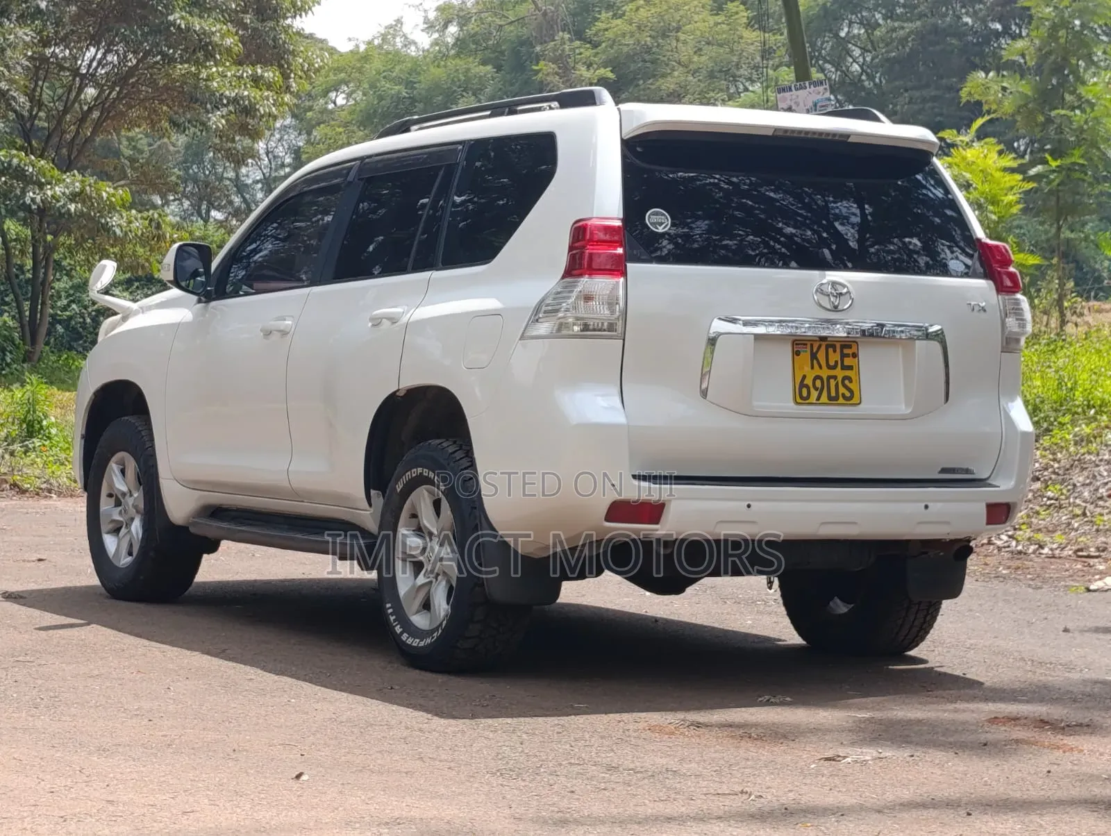 Toyota Land Cruiser Prado 2012 White