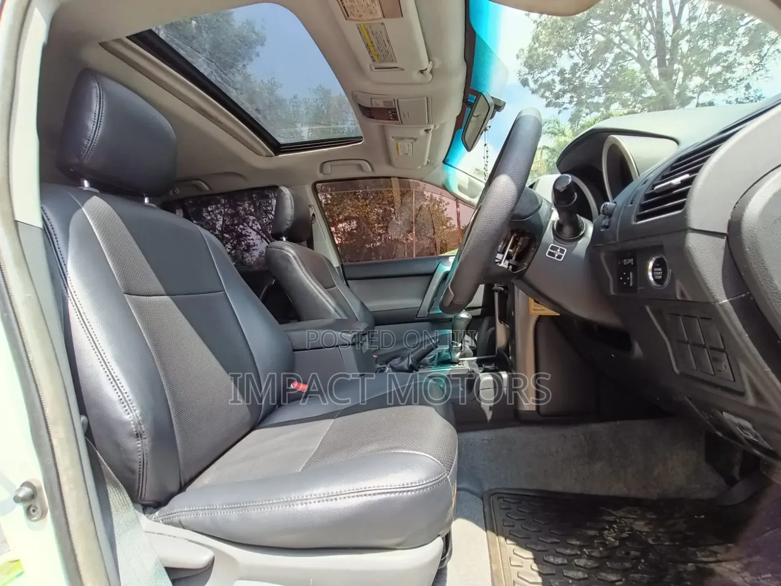 Toyota Land Cruiser Prado 2012 White