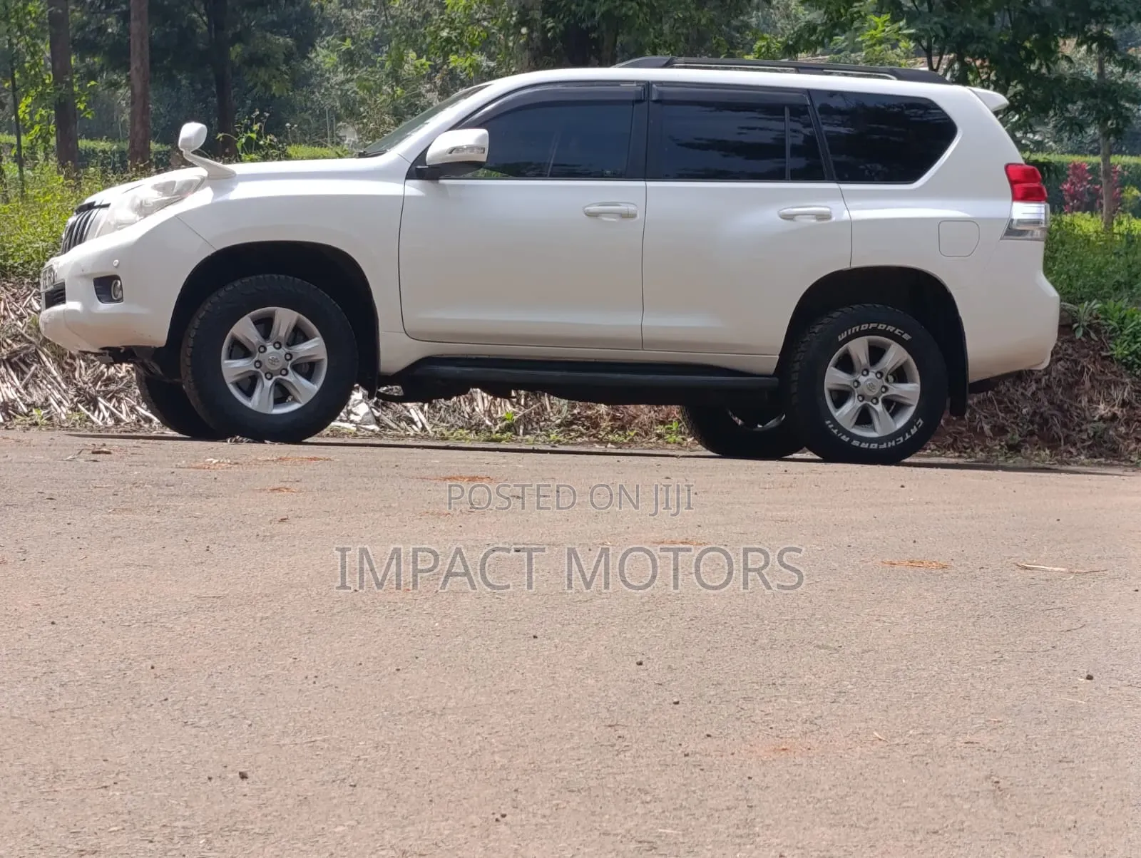 Toyota Land Cruiser Prado 2012 White