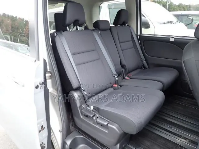 Suzuki Landy 2020 Silver