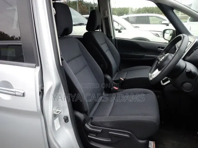 Suzuki Landy 2020 Silver