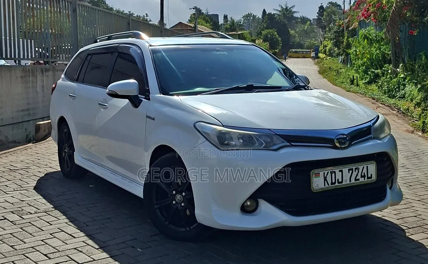 Toyota Corolla Fielder 2015 White
