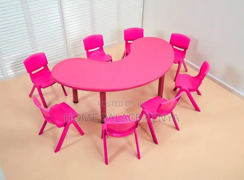 School Table; Colourful Kindergarten Plastic Moon Table