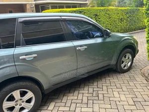 Subaru Forester 2011 Green