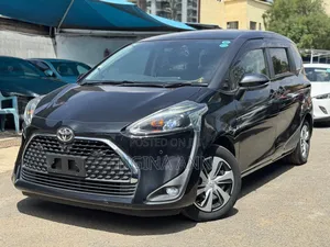 Toyota Sienta 2018 White