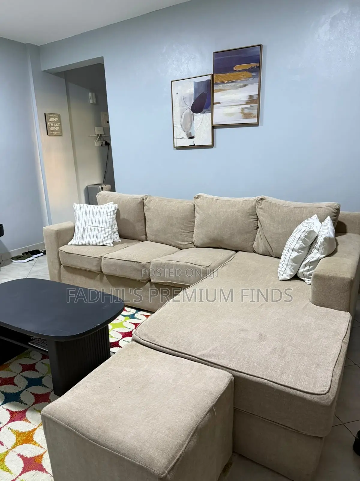 Elegant Coffee Table – Modern Design