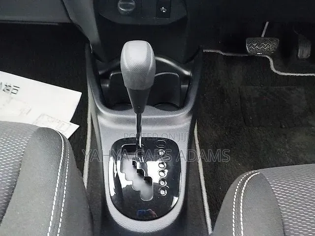 Toyota Vitz 2019 Blue