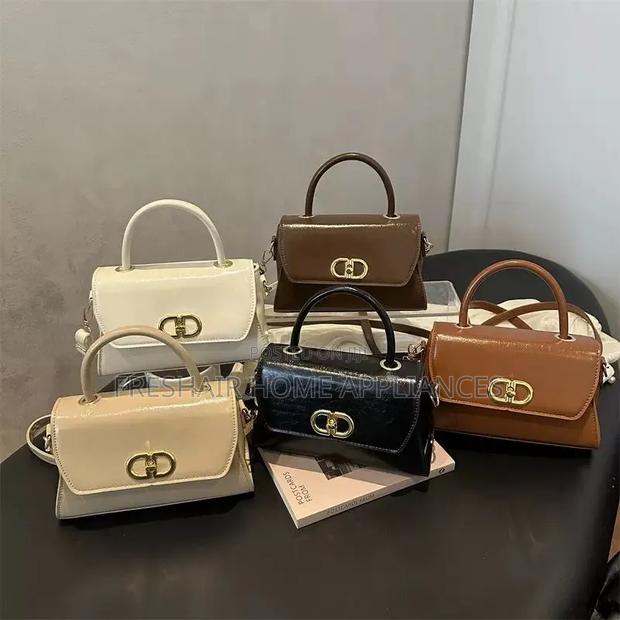 Tiny Handbag - thumbnail 2