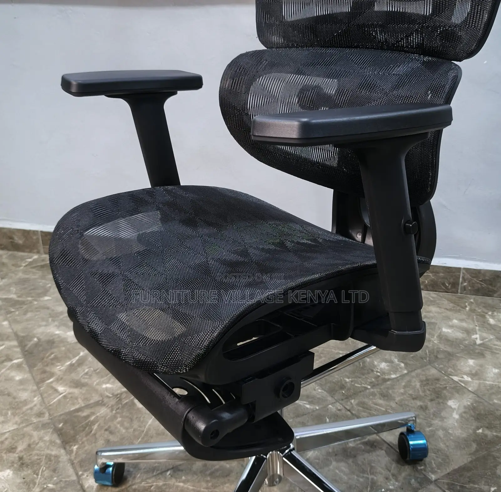 Mesh Orthopedic Office Chair With Footrest