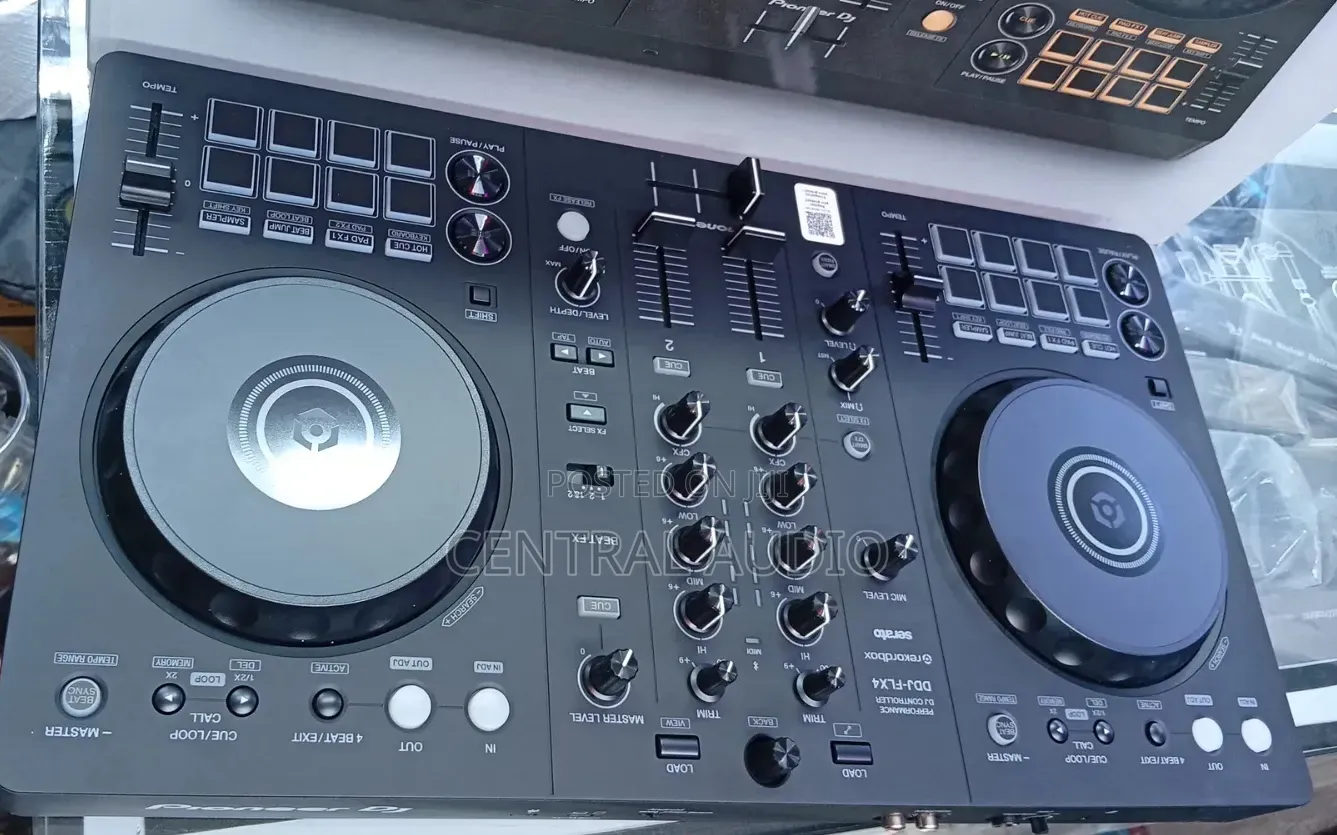 DDJ Flx4 Controller