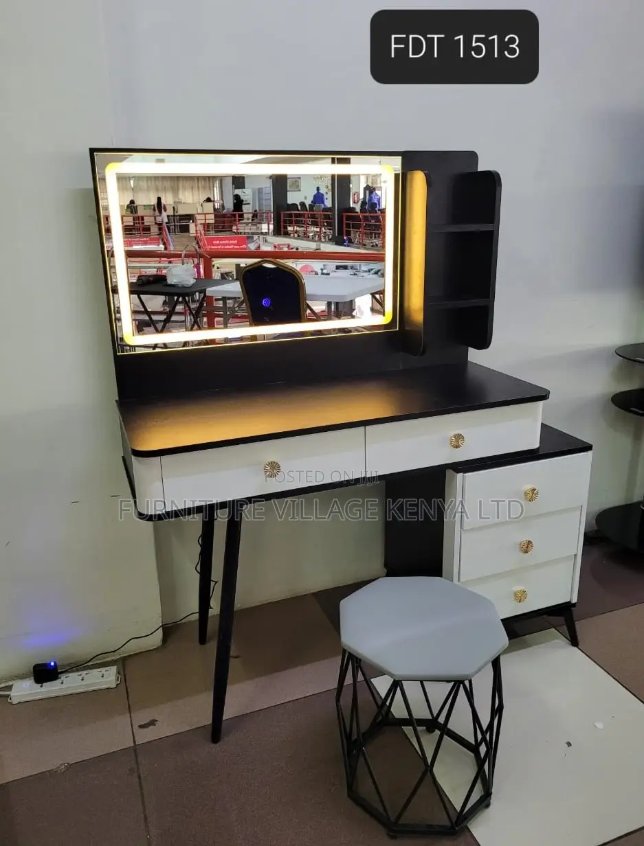 Vanity Dressing Table With Light