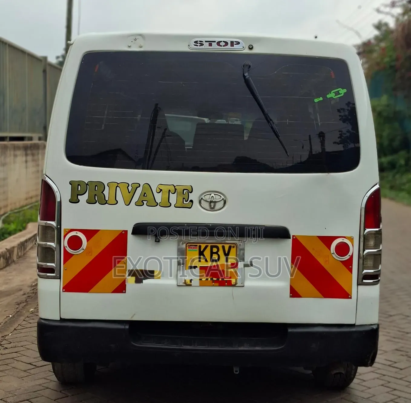 Toyota HiAce 2009 White