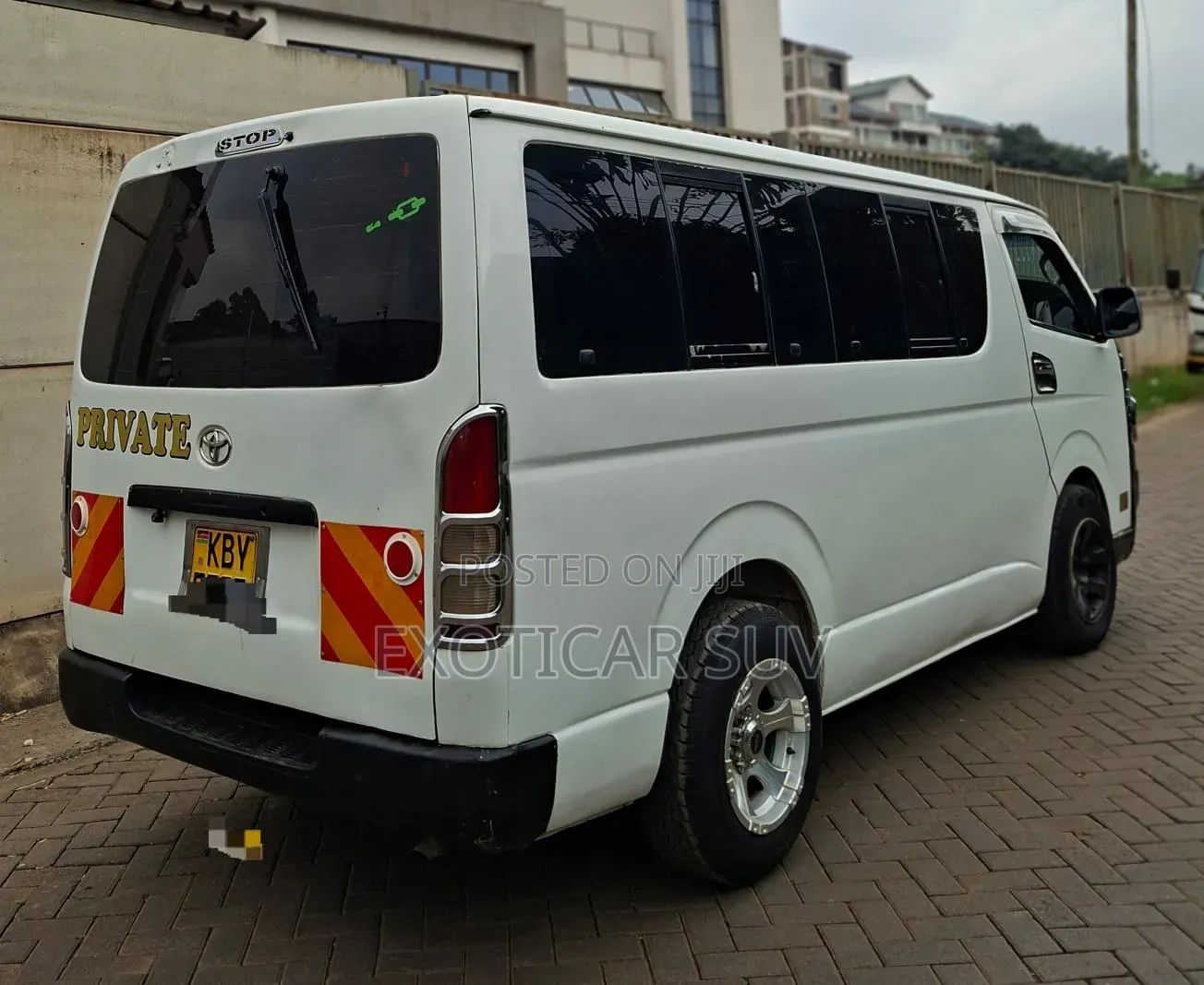 Toyota HiAce 2009 White