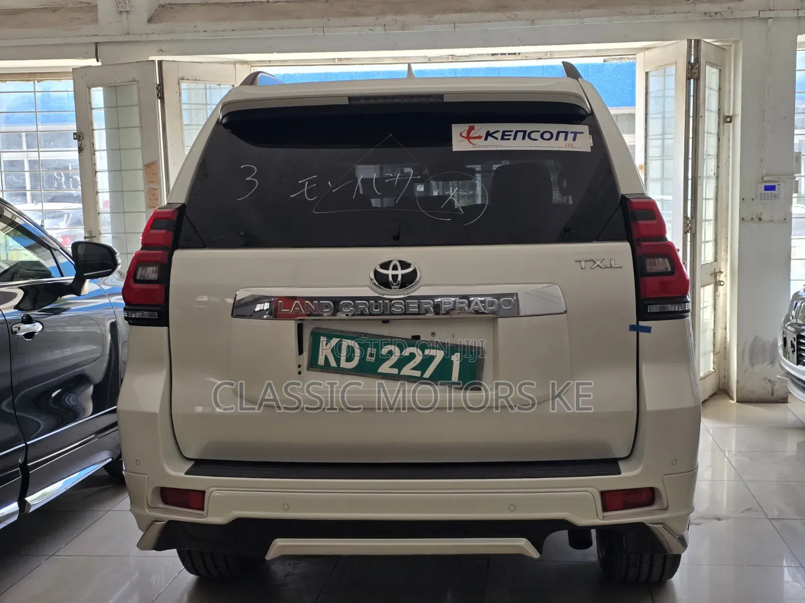 Toyota Land Cruiser Prado 2021 Pearl