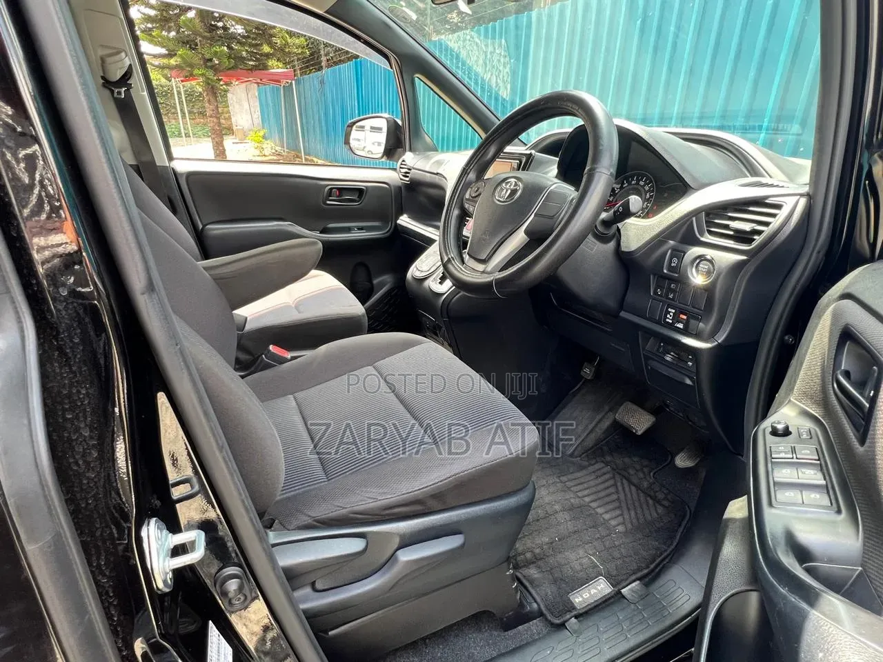 Toyota Noah 2019 Black