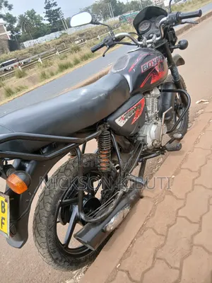 Bajaj Boxer 125 2022 Black