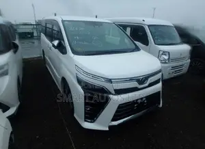 Toyota Voxy 2019 Pearl
