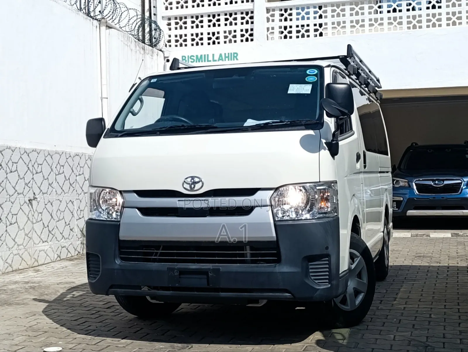 Toyota Regius 2019 White