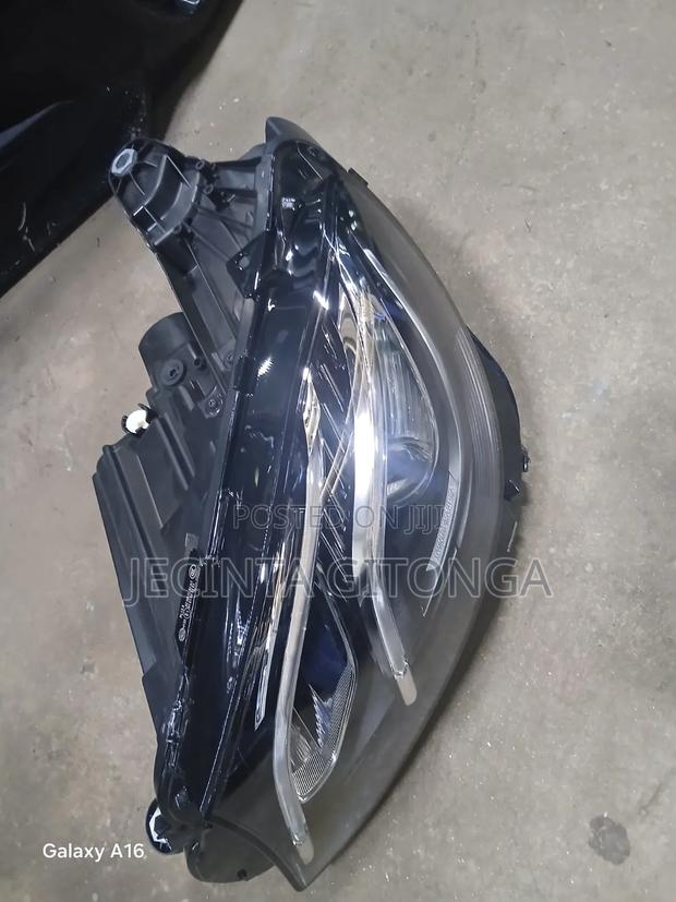 Mercedes-Benz E-Class W213 Headlight - thumbnail 3