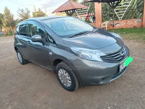 Nissan Note 2013 Silver