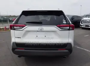 Toyota RAV4 2020 White
