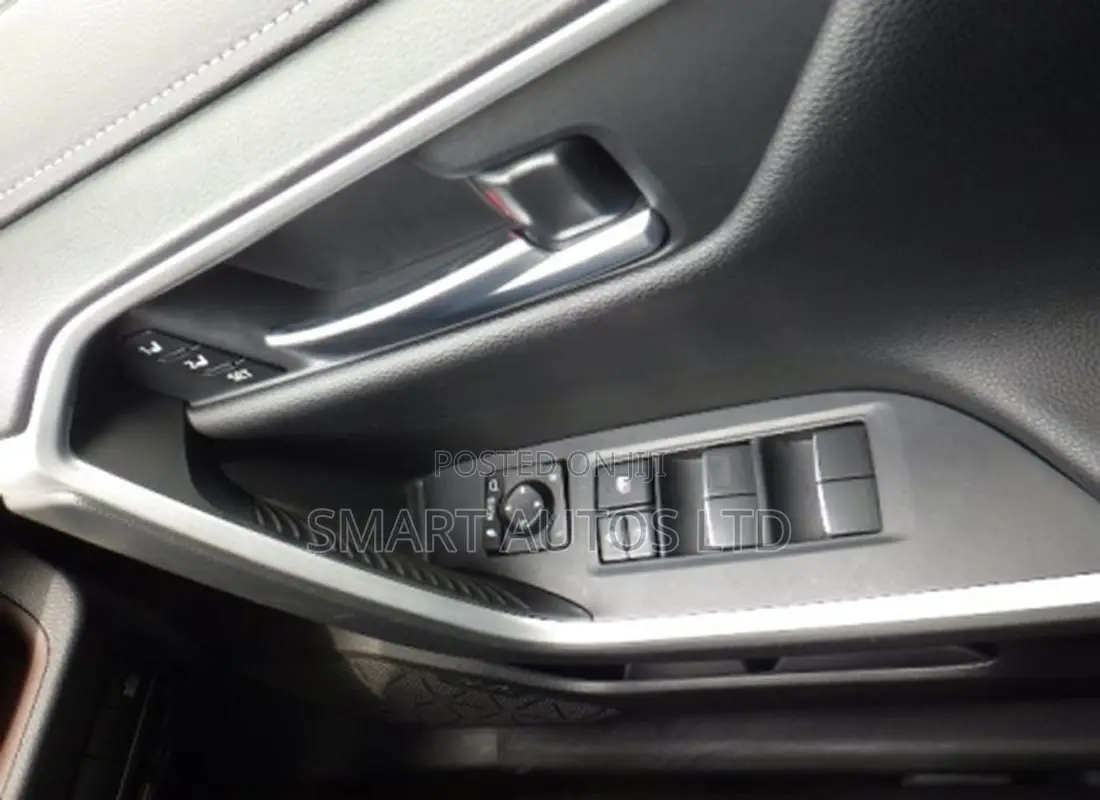 Toyota RAV4 2020 White