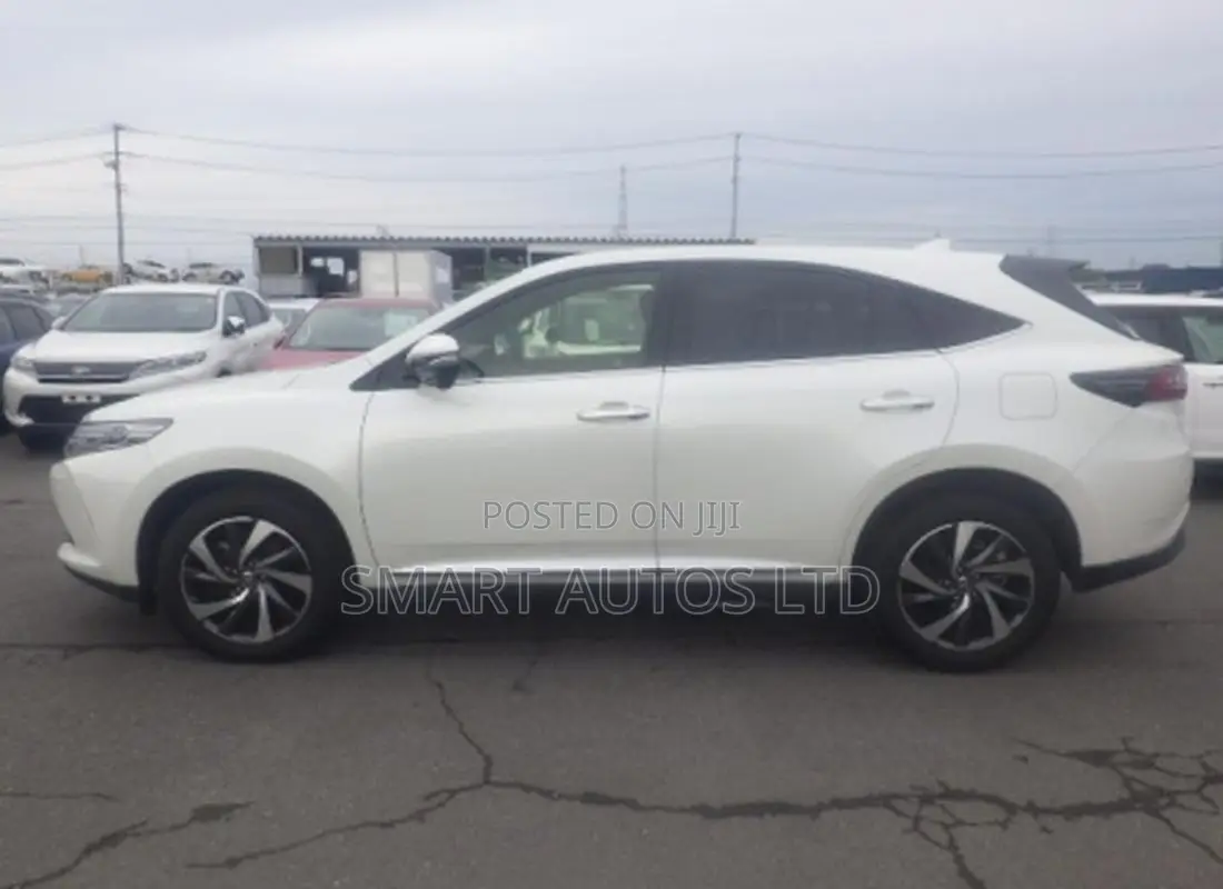 Toyota Harrier 2020 Off white