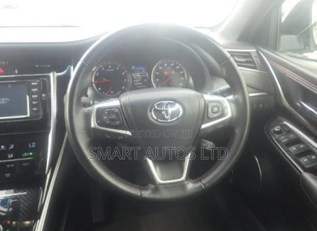 Toyota Harrier 2020 Off white