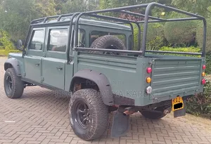 Land Rover Defender Soft Top 4x4 1995 Green