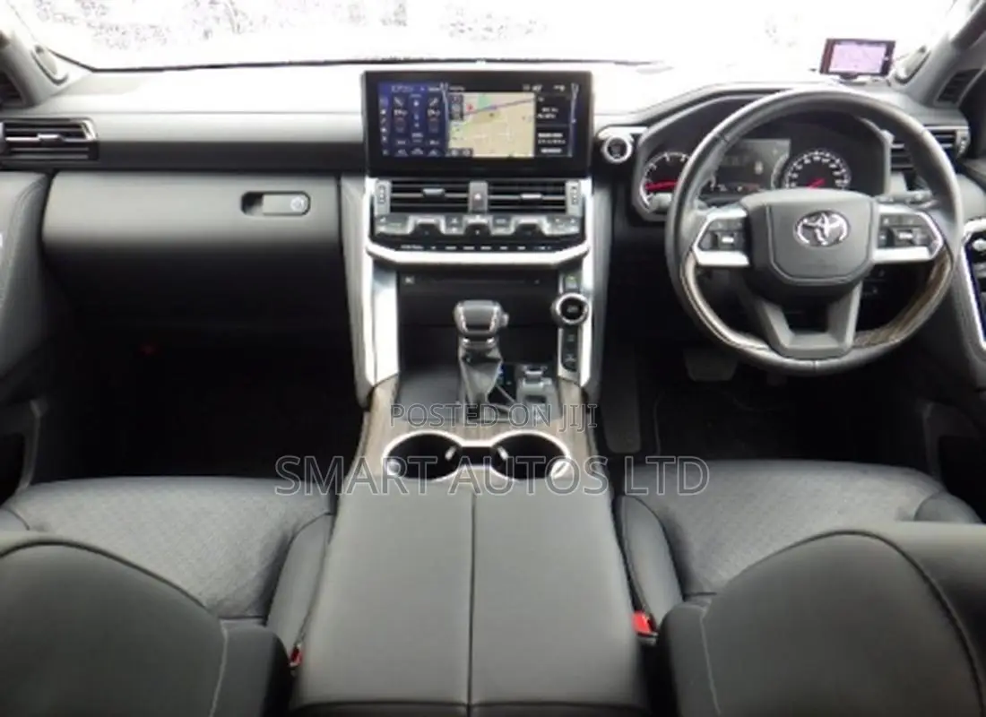 Toyota Land Cruiser LC300 2023 Matt Black