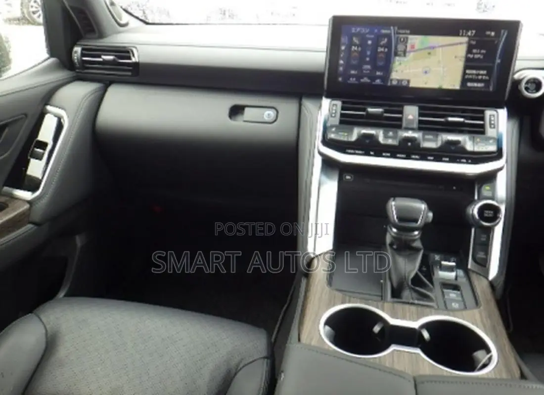 Toyota Land Cruiser LC300 2023 Matt Black