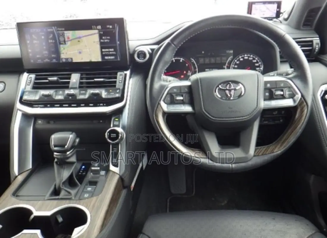 Toyota Land Cruiser LC300 2023 Matt Black
