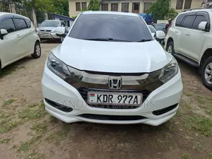Honda Vezel 2017 White