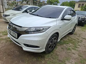 Honda Vezel 2017 White