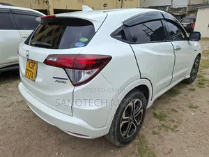 Honda Vezel 2017 White