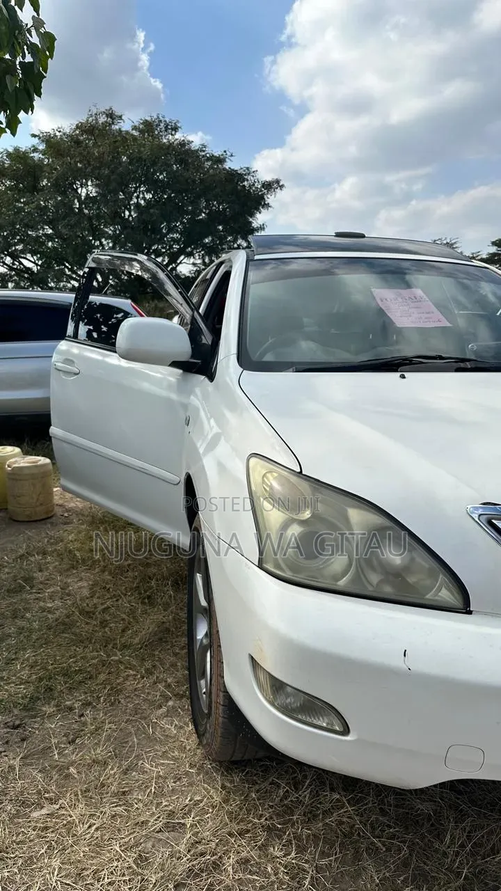 Toyota Harrier 2006 White