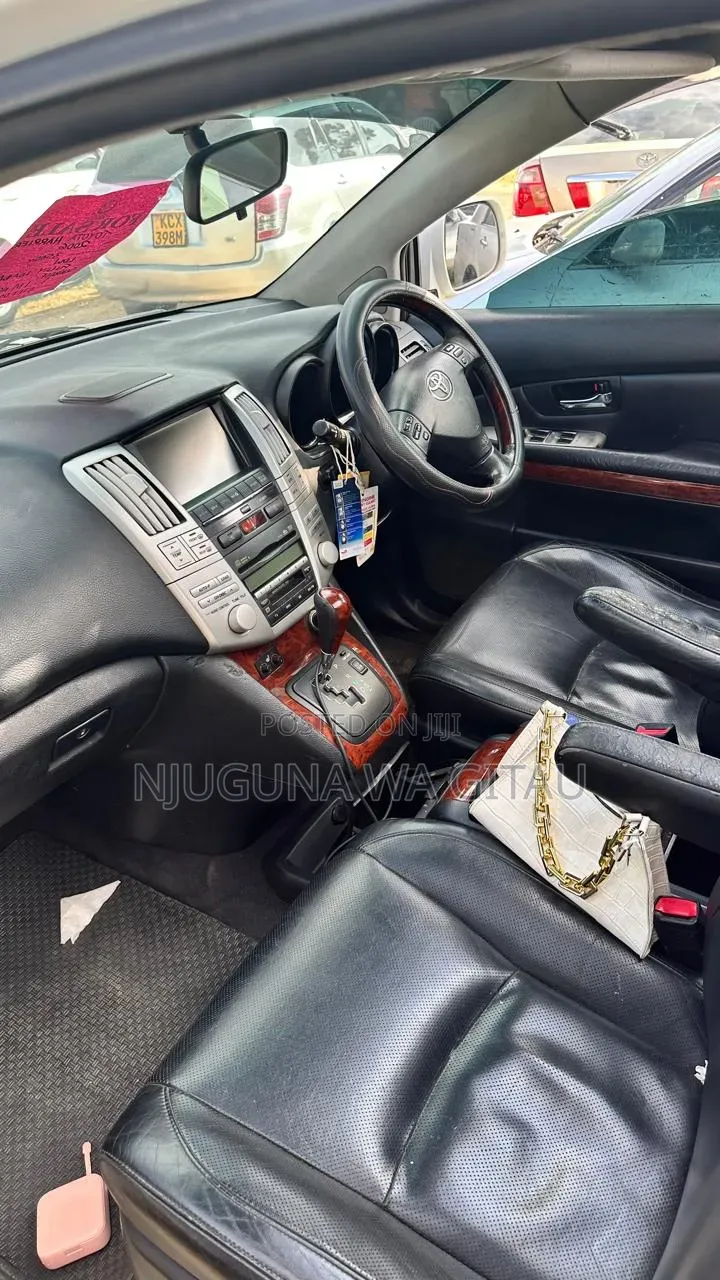 Toyota Harrier 2006 White
