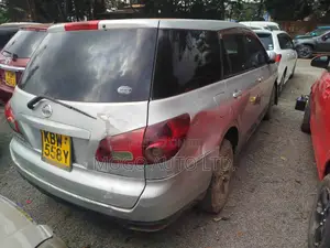 Nissan Wingroad 2006 Silver