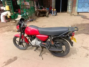 Bajaj Boxer 125 2025 Red