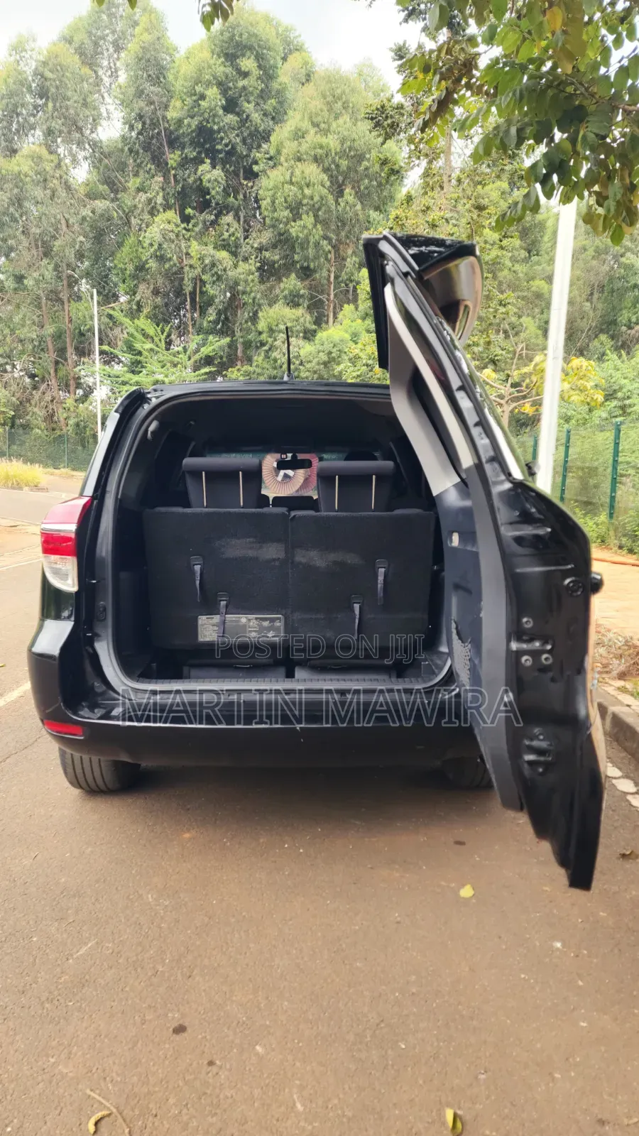 Toyota Vanguard 2012 Black