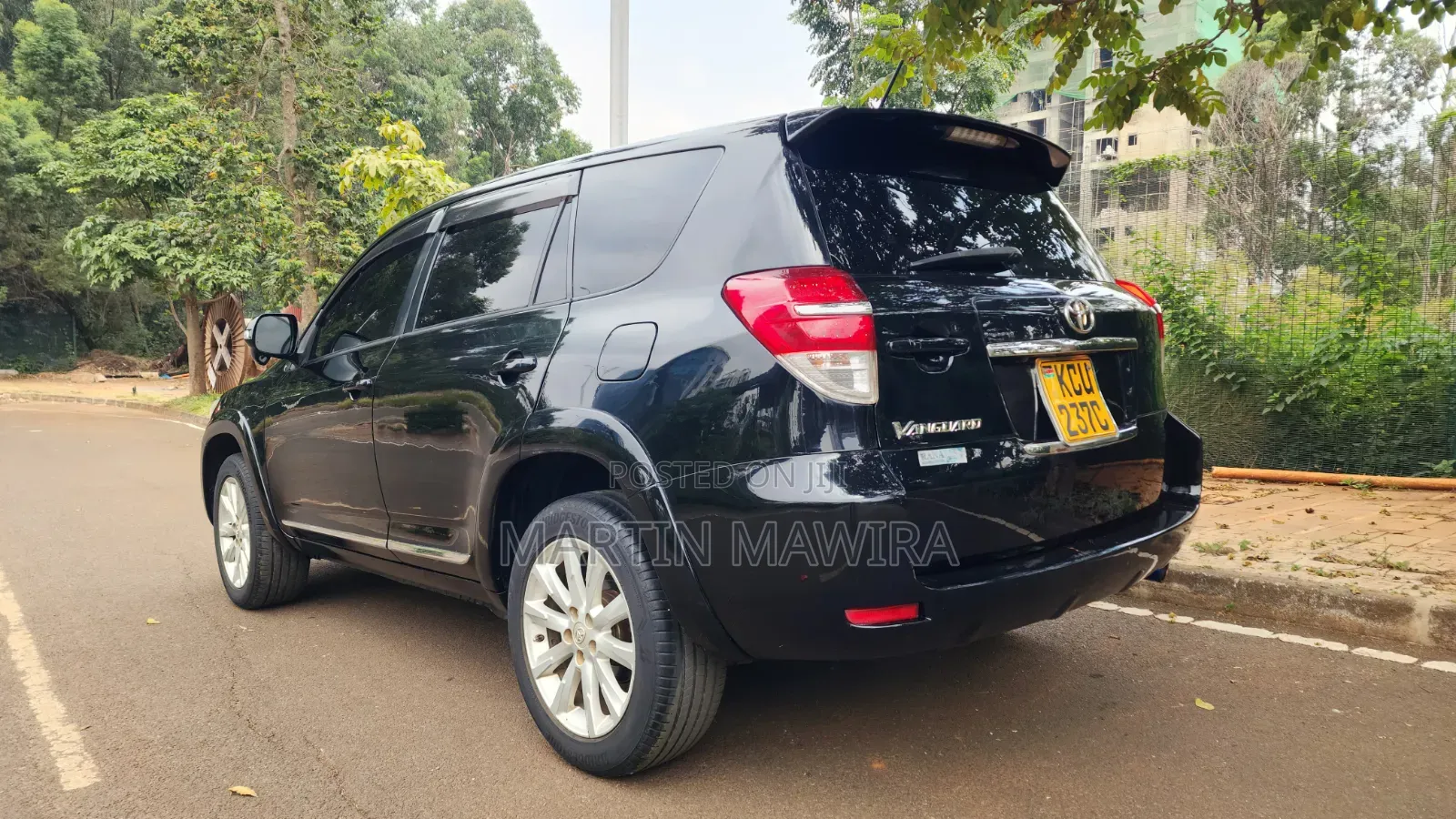 Toyota Vanguard 2012 Black