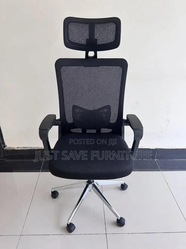 Executive Ergonomic Mesh Office Chair With Headrest – Black