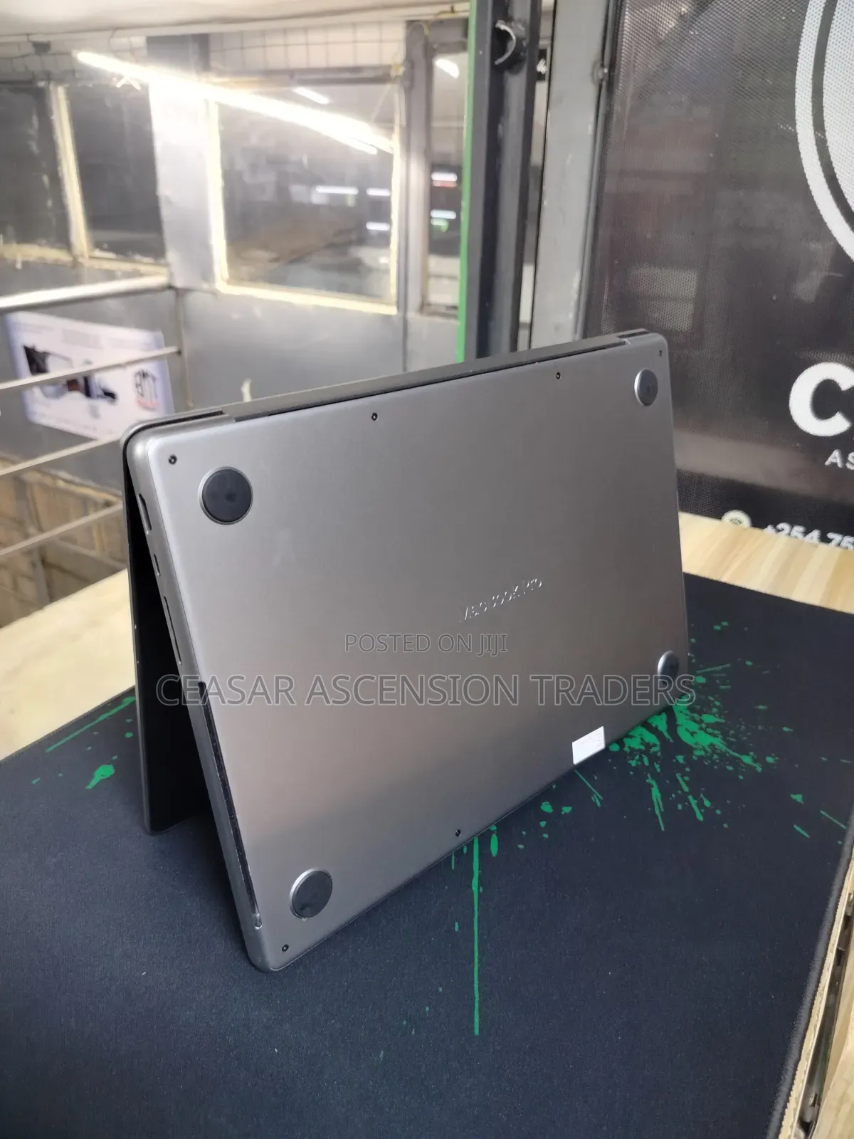 Laptop Apple MacBook Pro 2021 M1 16GB Apple M1 Pro SSD 512GB