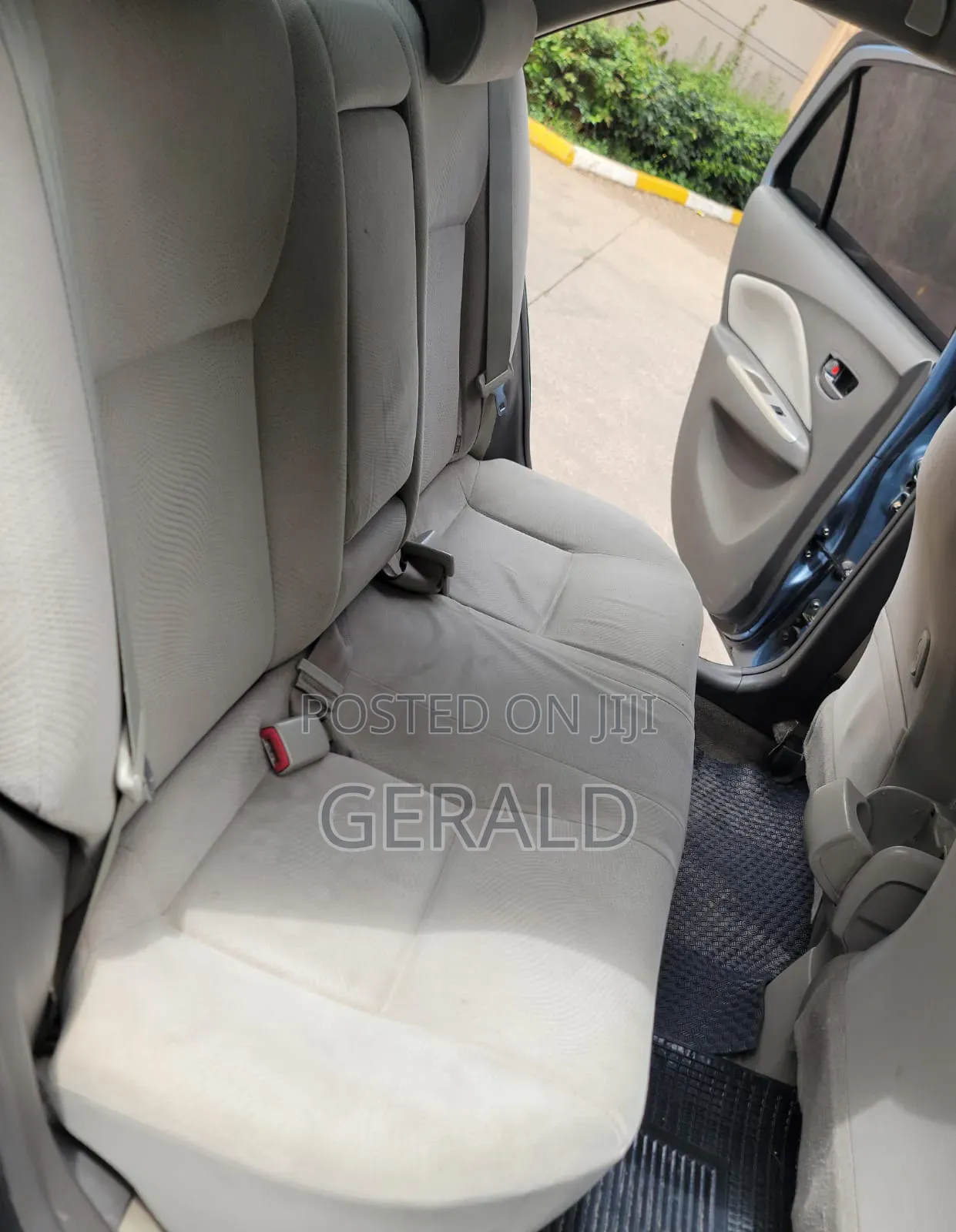 Toyota Belta 2011 Blue