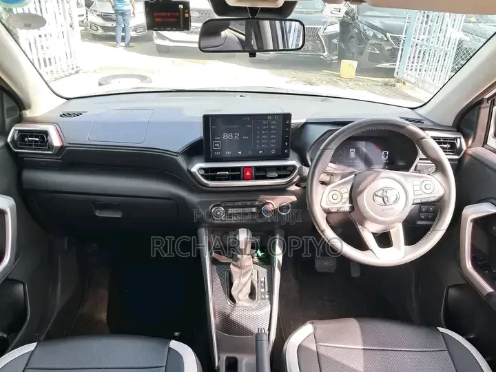 Toyota Raize 2019 White