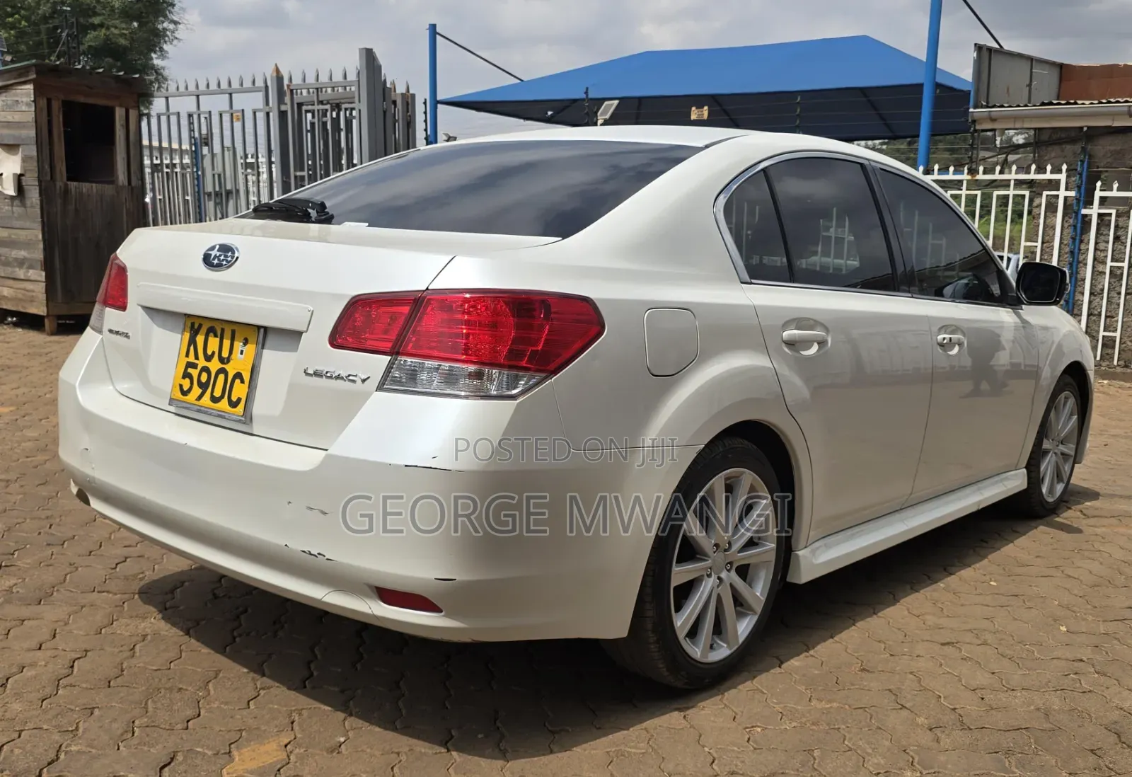Subaru Legacy 2012 White